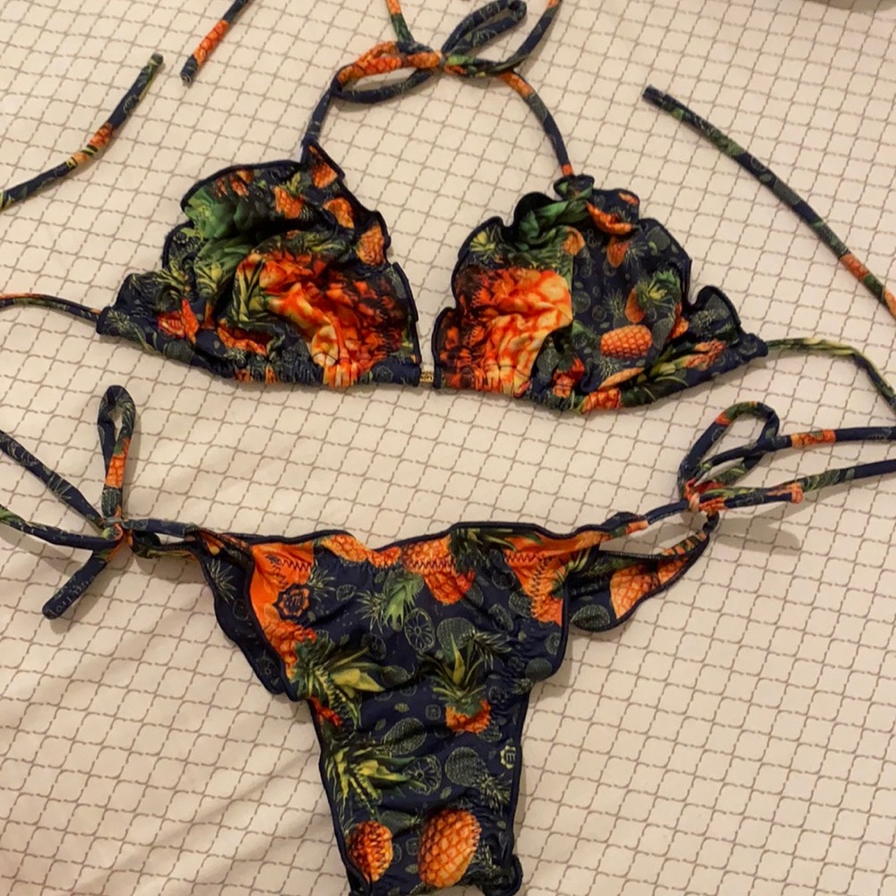 Brazilian Bikini Ruffled Bottom - Amazing fit